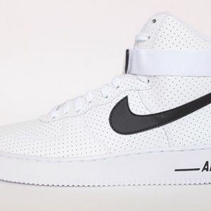 Meet your Posher, Everett